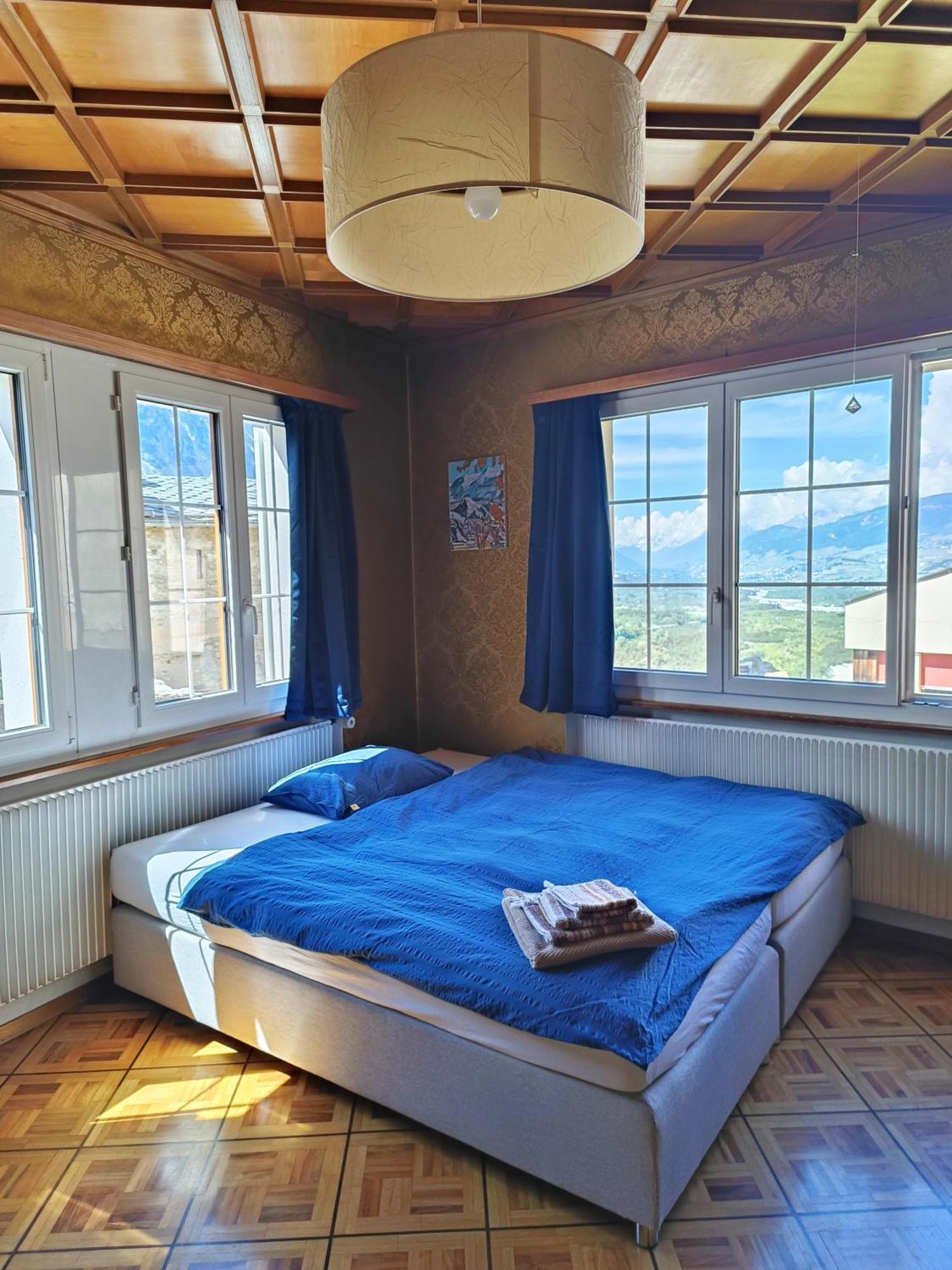 Casa Jenini - Wohnung Im Patrizierhaus Neben Schloss Leuk 외부 사진